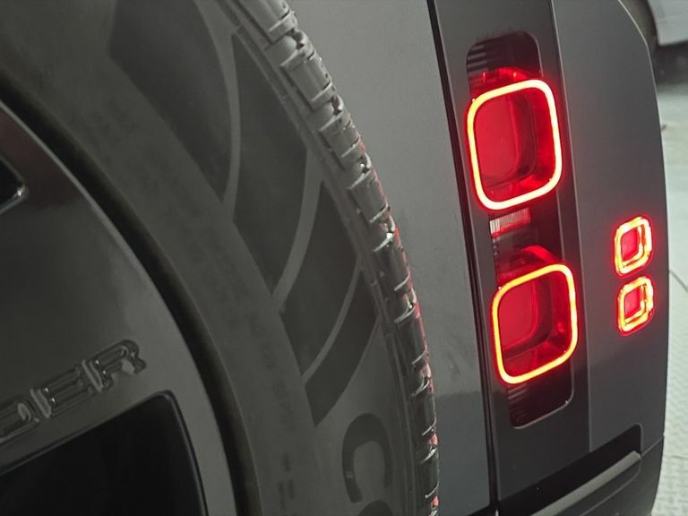 Land Rover Defender 110 3.0 D250 Mhev X-dynamic Se Suv 4Wd Black #24