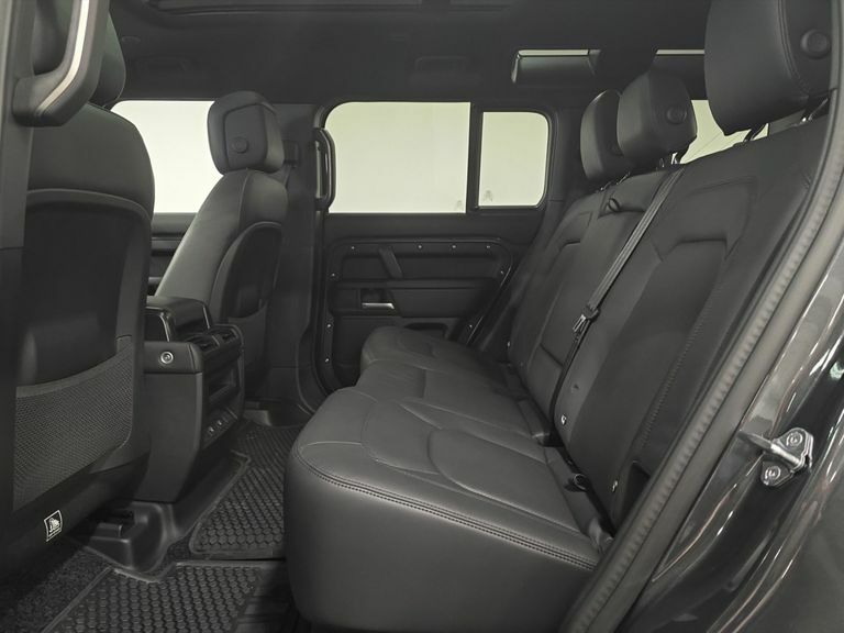 Land Rover Defender 110 3.0 D250 Mhev X-dynamic Se Suv 4Wd Black #4