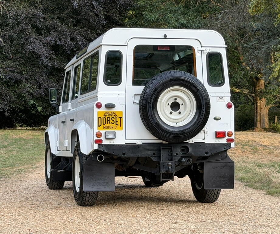 Land Rover Defender 110 Estate 2000 White #2