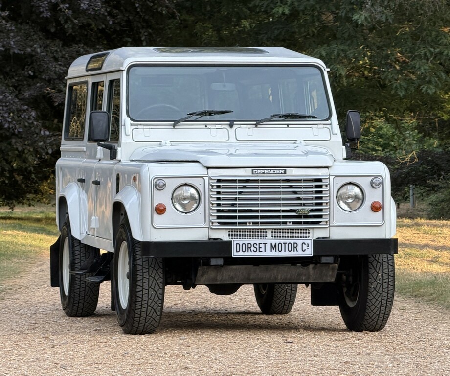 Land Rover Defender 110 Estate 2000 White #6