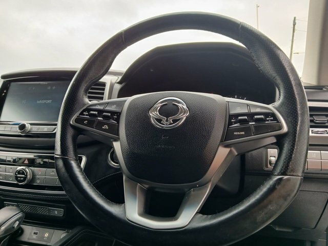 SsangYong Rexton 2.2 Ventura 7 Seat Silver #21