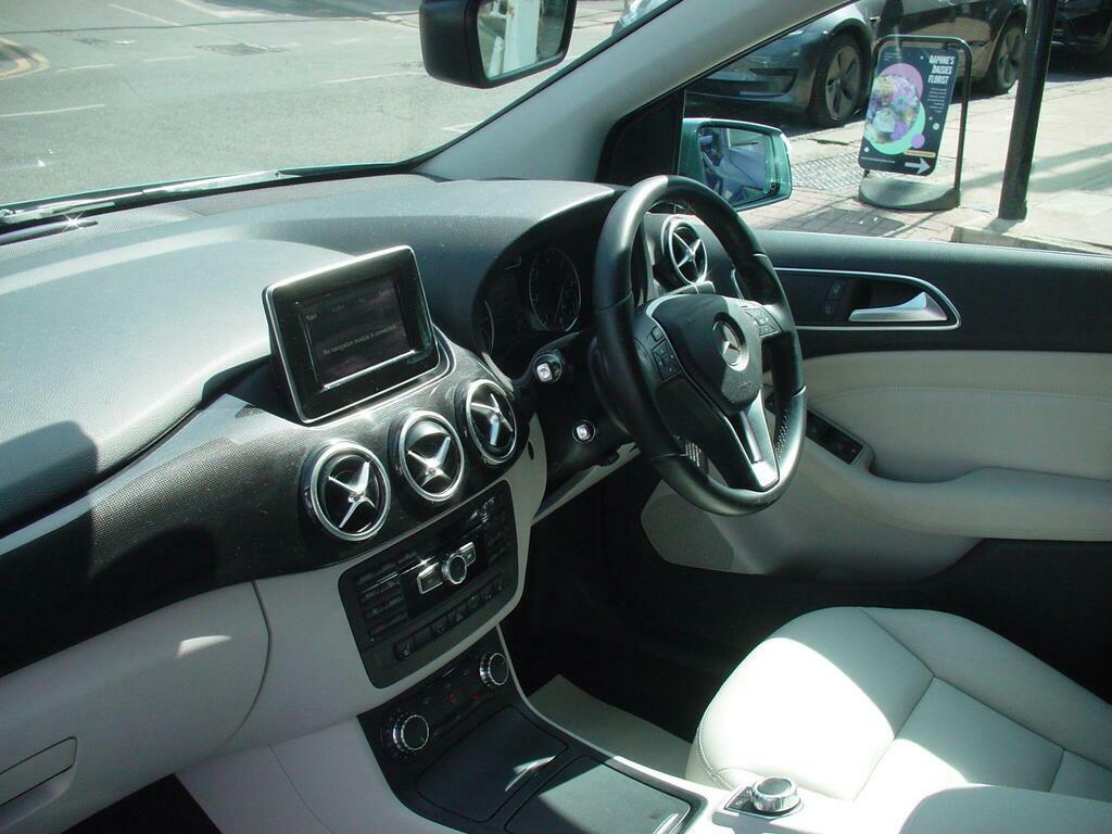 Mercedes-Benz B Class 1.8 B180 Cdi Sport Mpv 7G-dct Euro 5 S Black #20