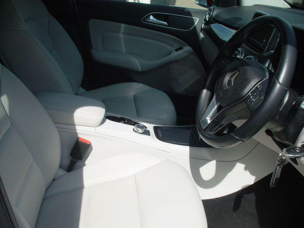 Mercedes-Benz B Class 1.8 B180 Cdi Sport Mpv 7G-dct Euro 5 S Black #26