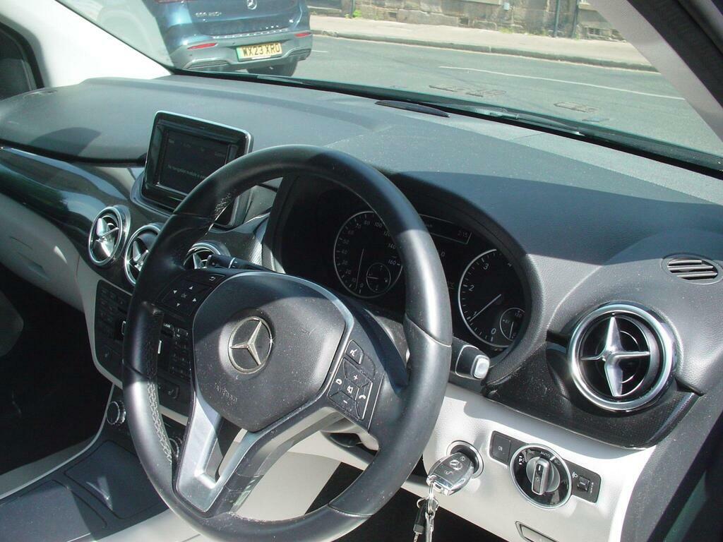 Mercedes-Benz B Class 1.8 B180 Cdi Sport Mpv 7G-dct Euro 5 S Black #24