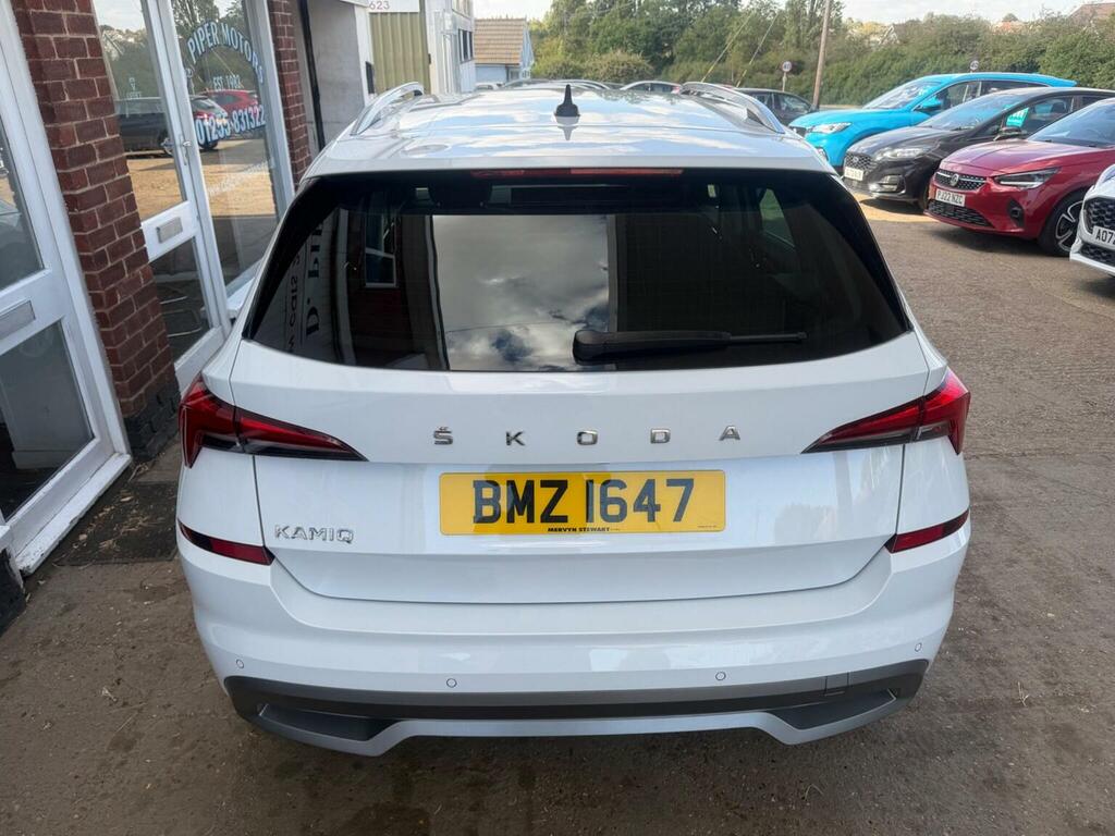 Skoda Kamiq Suv 1.5 Tsi Act Se L Executive Dsg Euro 6 Ss BMZ1647 White #4