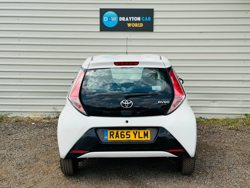 Toyota Aygo Black #15