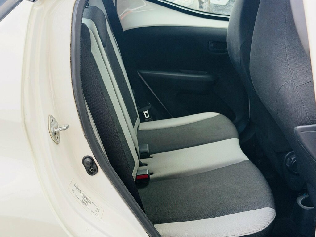 Toyota Aygo Black #35