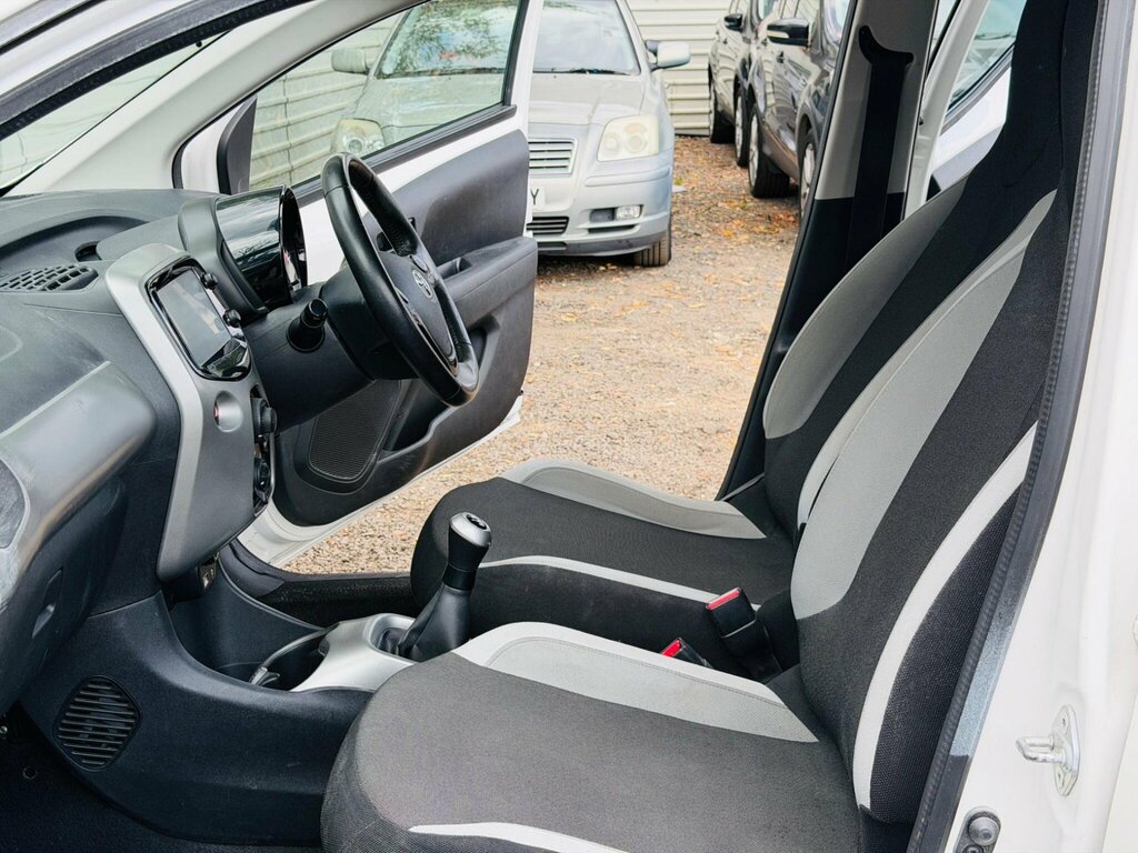 Toyota Aygo Black #39