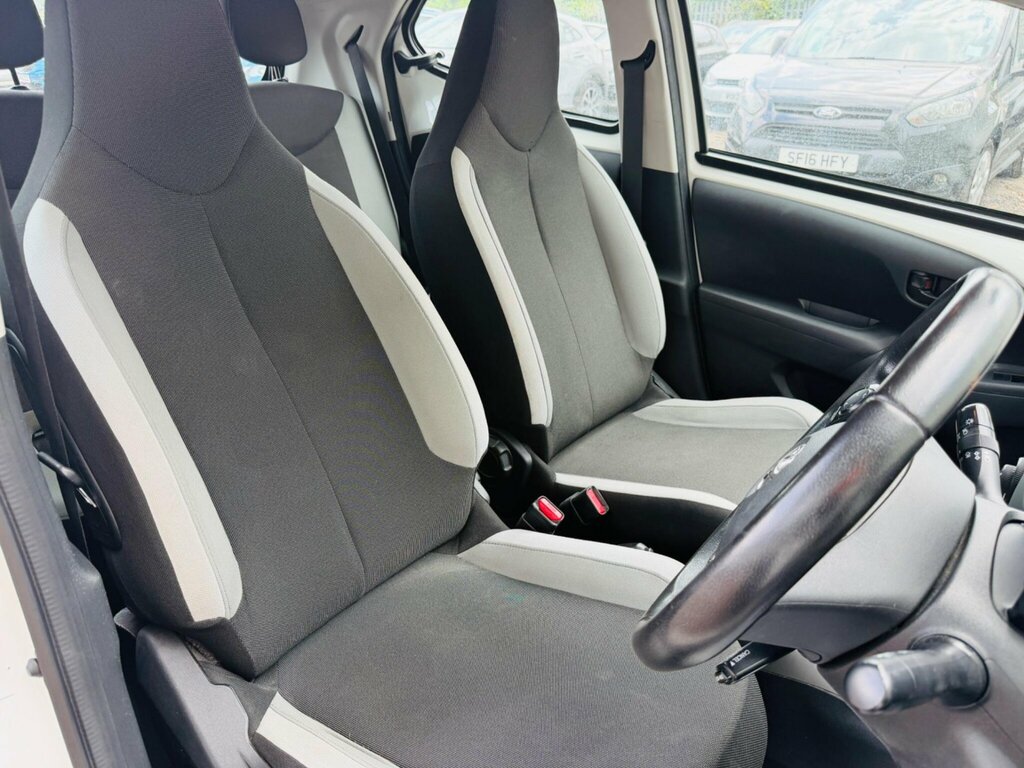 Toyota Aygo Black #32