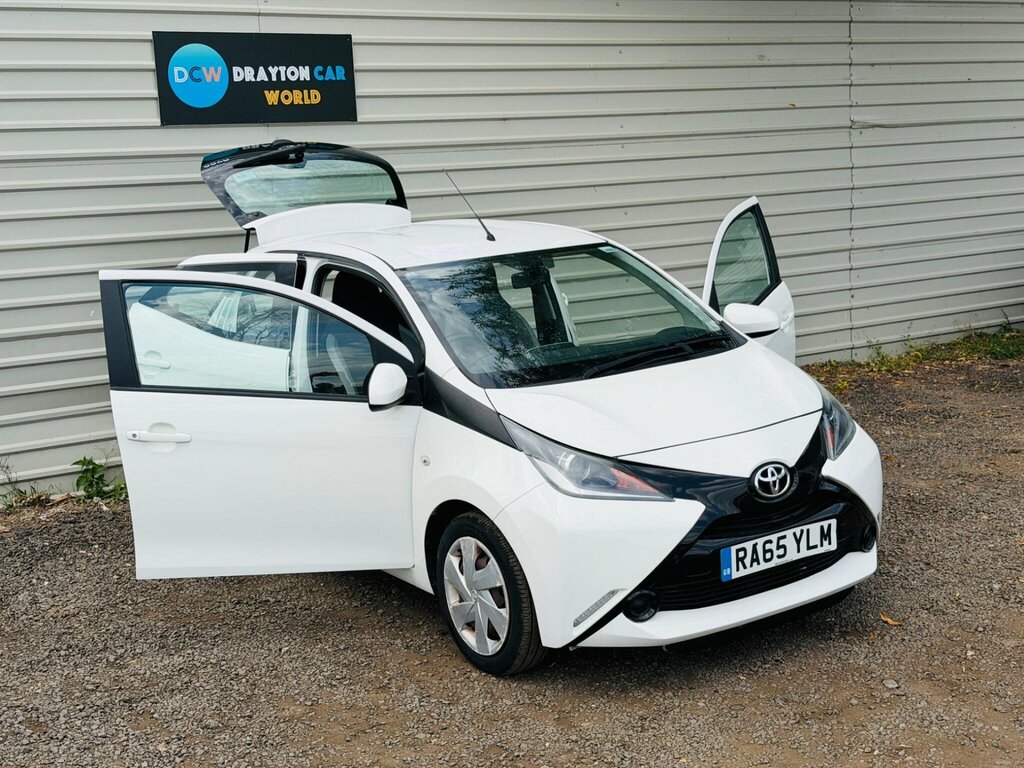 Toyota Aygo Black #11