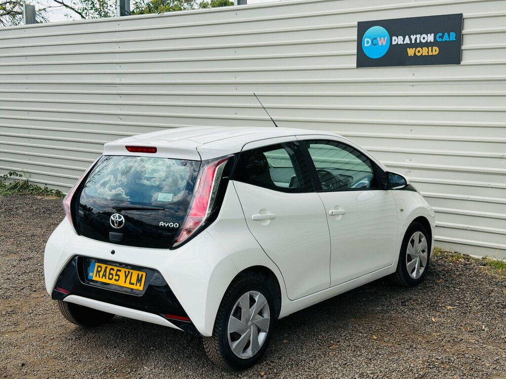 Toyota Aygo Black #22