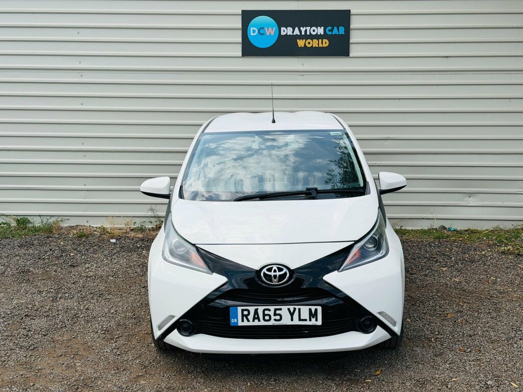 Toyota Aygo 1.0 Vvt-i X-play Euro 5 Euro 5 White #5