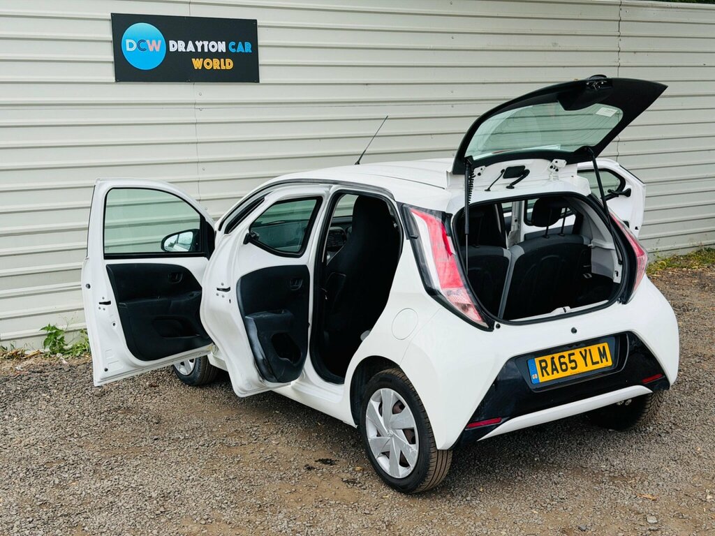 Toyota Aygo Black #25