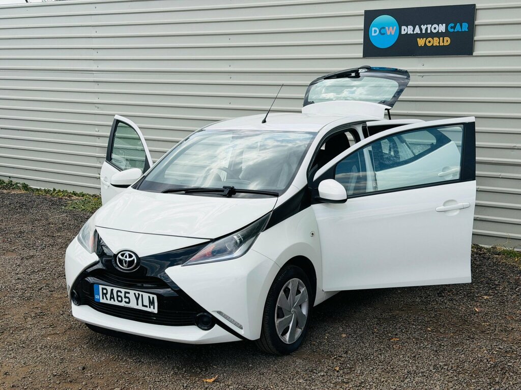 Toyota Aygo Black #14
