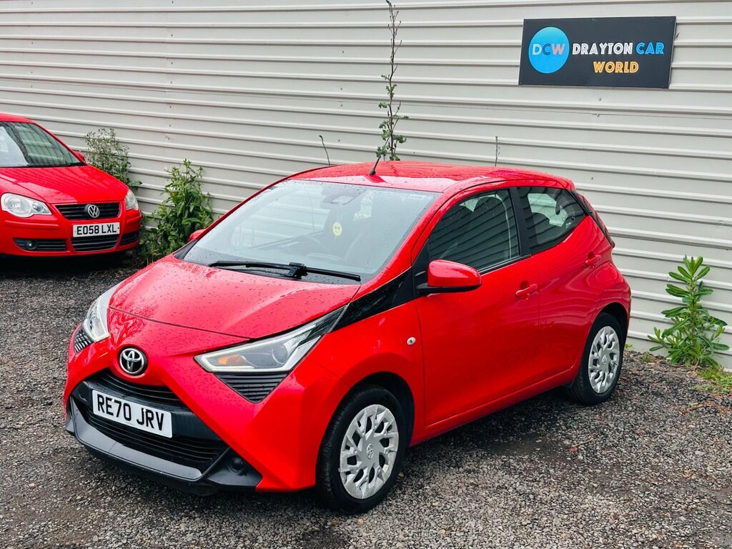 Toyota Aygo 1.0 Vvt-i X-play White #8