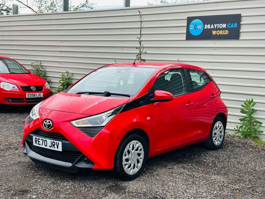Toyota Aygo 1.0 Vvt-i X-play White #7