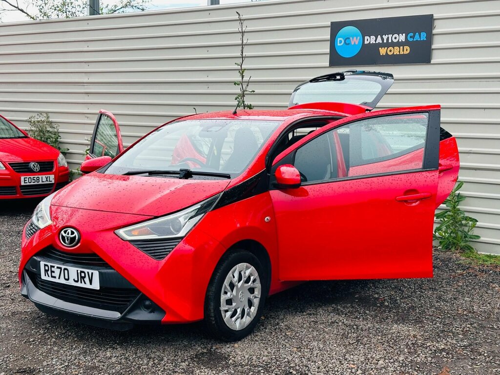Toyota Aygo 1.0 Vvt-i X-play White #21