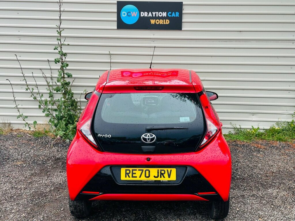 Toyota Aygo 1.0 Vvt-i X-play White #13