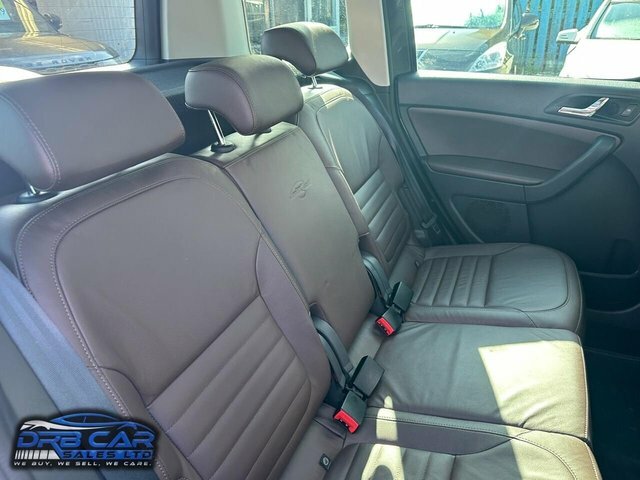 Skoda Yeti 1.2L Se L Beige #14