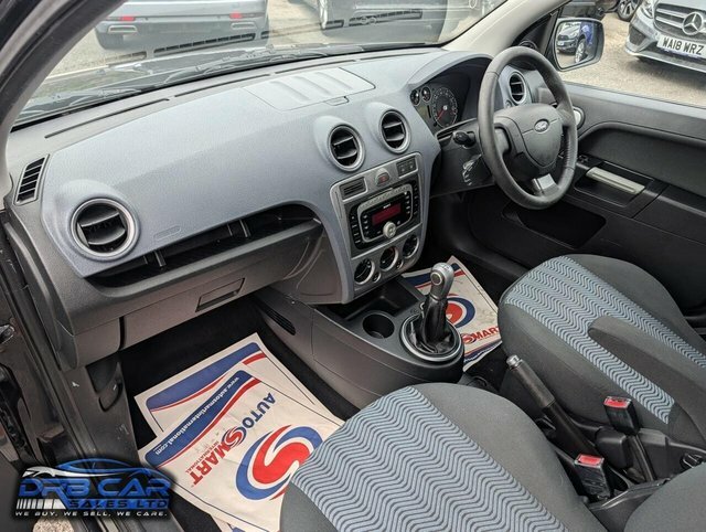 Ford Fusion 1.4 Zetec Family Car. Low M Silver #18