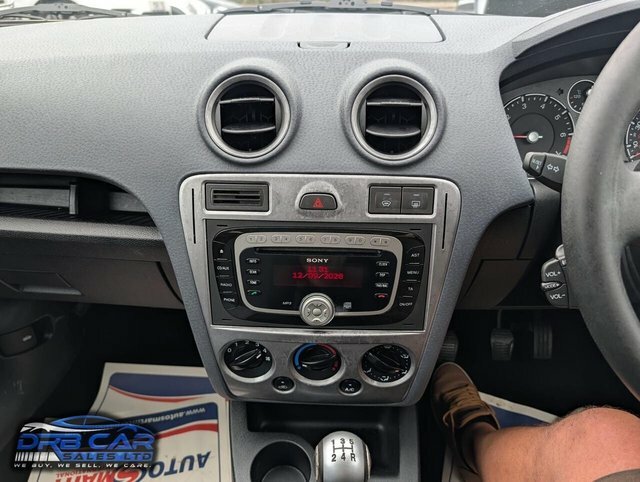Ford Fusion 1.4 Zetec Family Car. Low M Silver #22