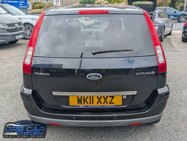 Ford Fusion 1.4 Zetec Family Car. Low M Silver #5