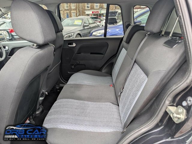 Ford Fusion 1.4 Zetec Family Car. Low M Silver #21