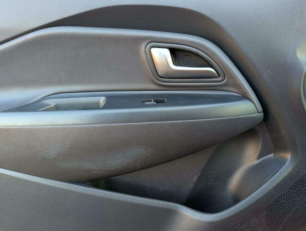 Kia RIO 1.1L Crdi 1 Air Isg 74 Bhp Silver #26