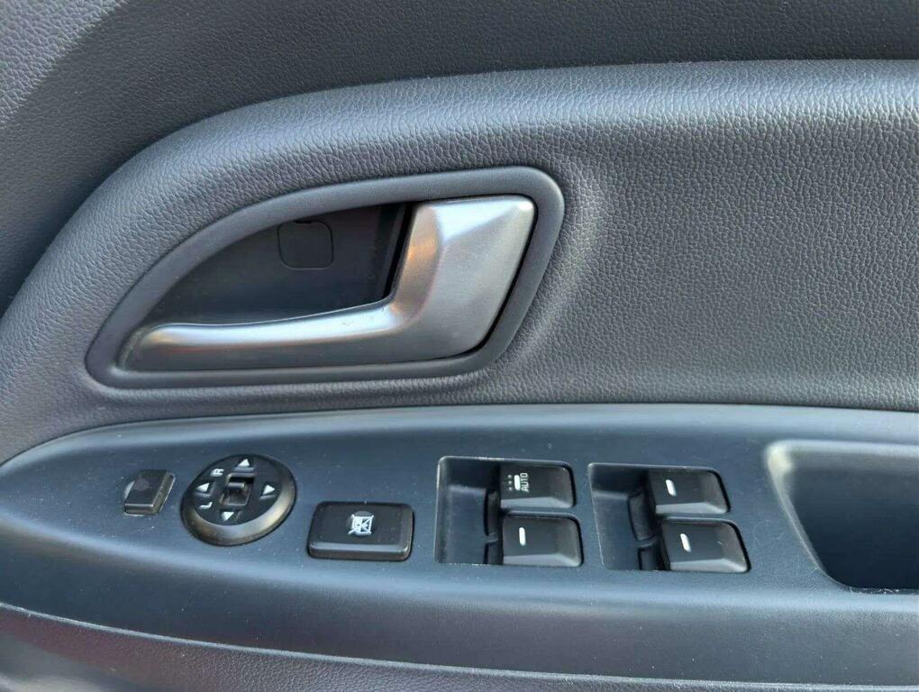 Kia RIO 1.1L Crdi 1 Air Isg 74 Bhp Silver #10
