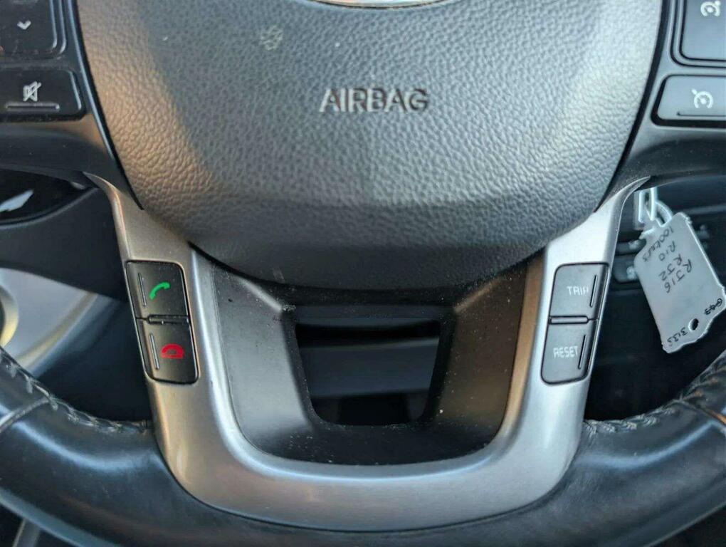 Kia RIO 1.1L Crdi 1 Air Isg 74 Bhp Silver #35
