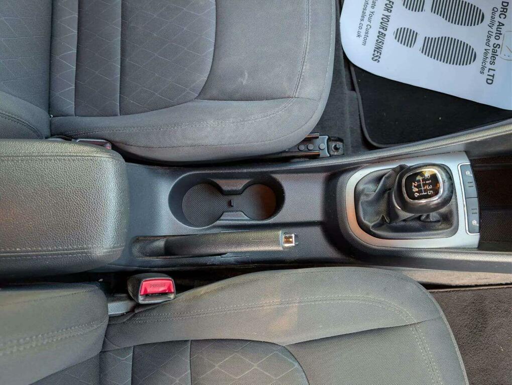Kia RIO 1.1L Crdi 1 Air Isg 74 Bhp Silver #13