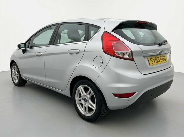 Ford Fiesta Fiesta St-2 T White #3
