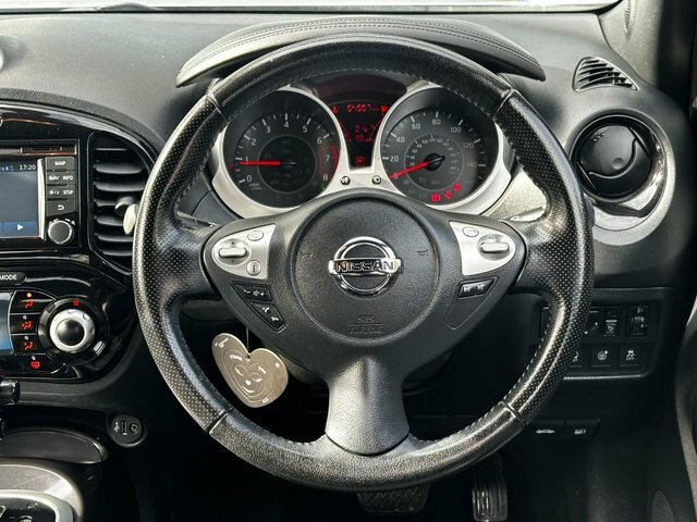 Nissan Juke Tekna Dci 5-Door Black #32