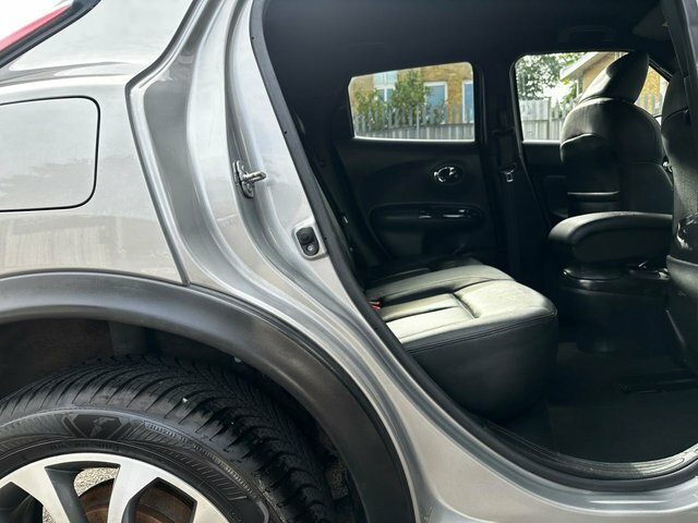 Nissan Juke Tekna Dci 5-Door Black #45