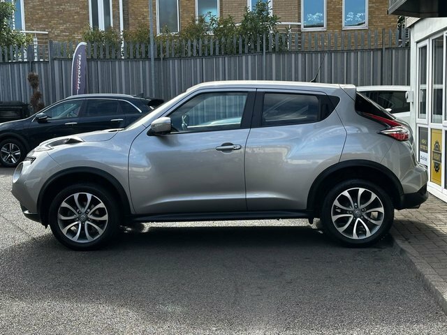 Nissan Juke Tekna Dci 5-Door Black #11