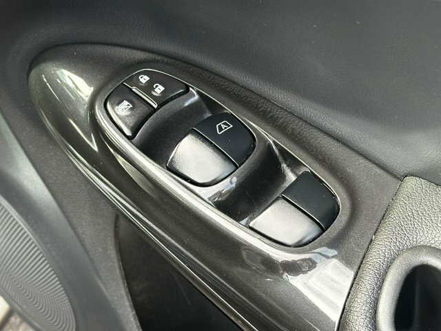 Nissan Juke Tekna Dci 5-Door Black #15