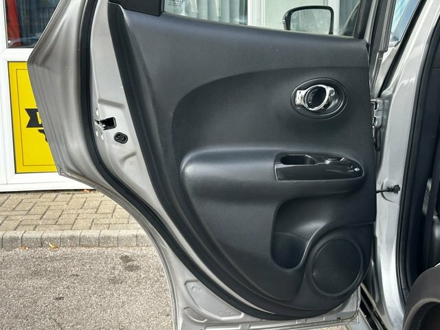 Nissan Juke Tekna Dci 5-Door Black #57