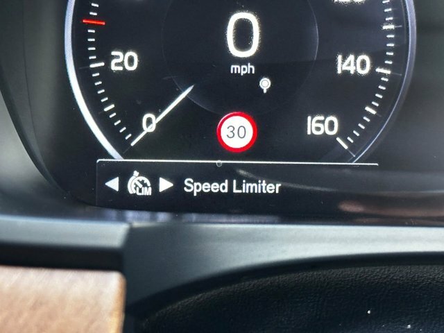 Volvo S90 2.0 T8 Hybrid Inscription Pro Awd Geartronic - Gold #68
