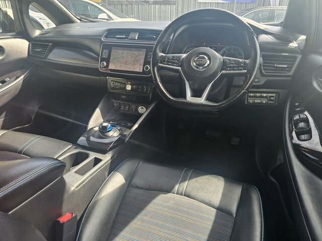 Nissan Leaf 40Kwh N-connecta Hatchback 150 White #6
