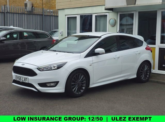Ford Focus 1.0T Ecoboost St-line Hatchback White #3