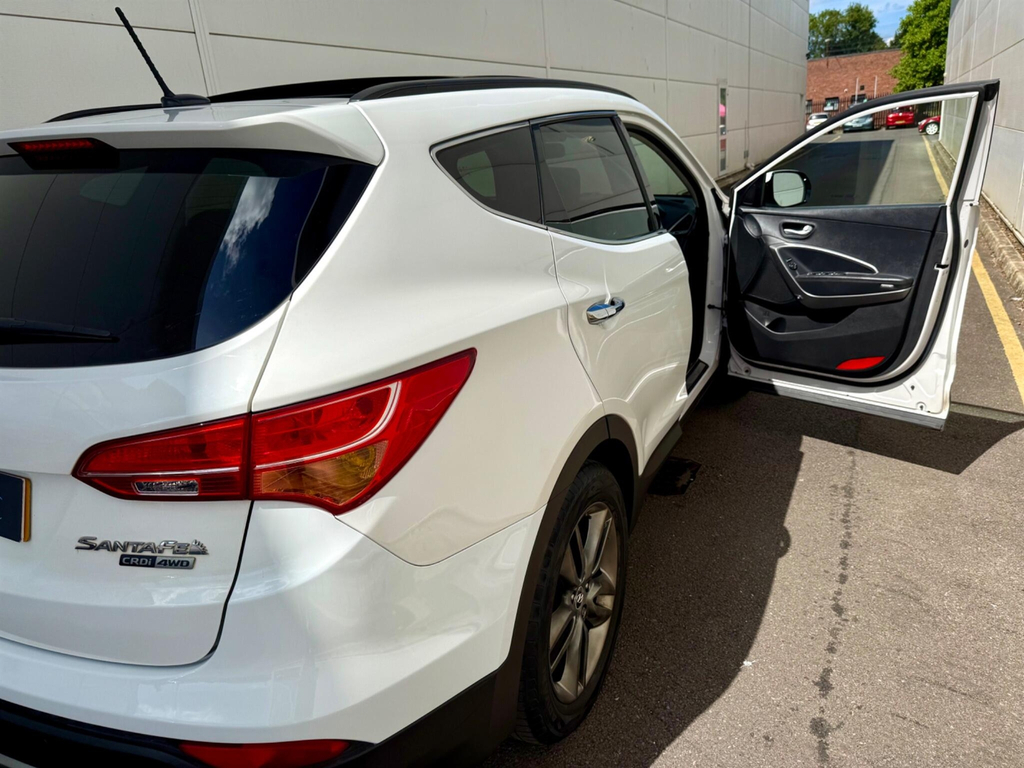 Hyundai Santa Fe Suv 2.2 Crdi Style 2013 Black #16