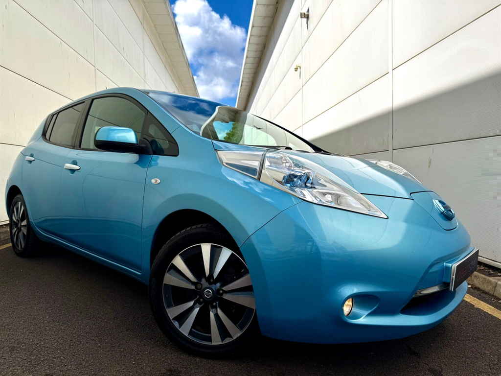 Nissan Leaf 30Kwh Tekna Hatchback 109 Bhp  #3