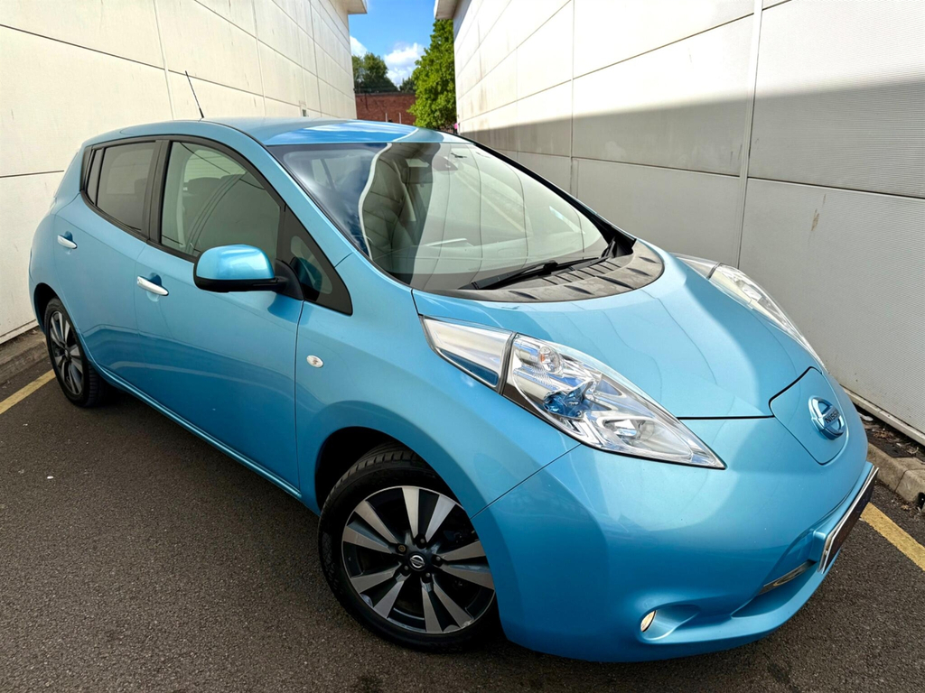 Nissan Leaf 30Kwh Tekna Hatchback 109 Bhp  #4