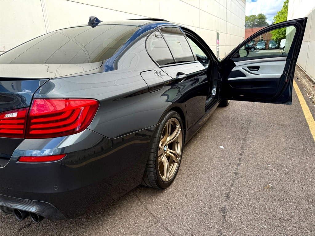 BMW M5 V8 Blue #19
