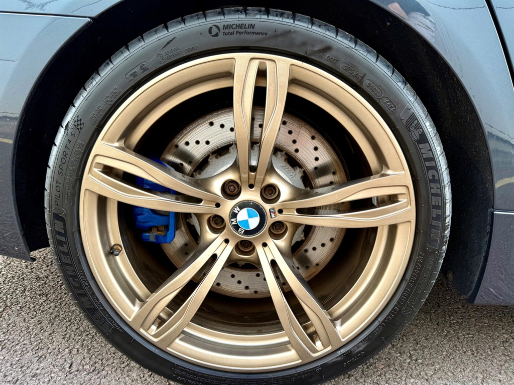 BMW M5 V8 Blue #16