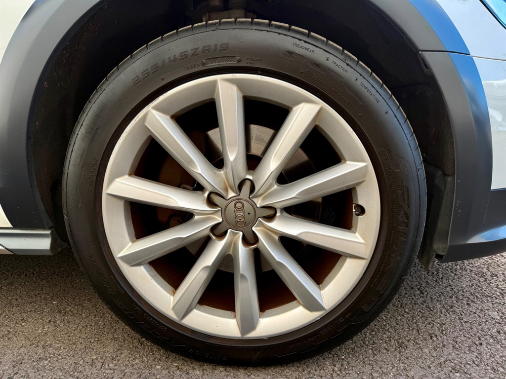 Audi A6 Allroad  Black #15