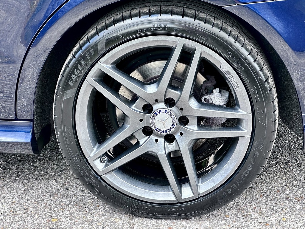 Mercedes-Benz E Class 2.1 E220 Cdi Amg Sport Saloon G-tronic Black #45