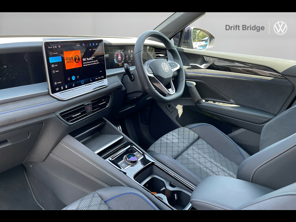 Volkswagen Tayron 1.5 Etsi R-line Dsg7 7 Seat LC26XRZ #2