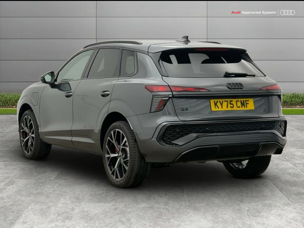 Audi Q3 1.5 E-hybrid Launch Edition S Tronic Grey #3