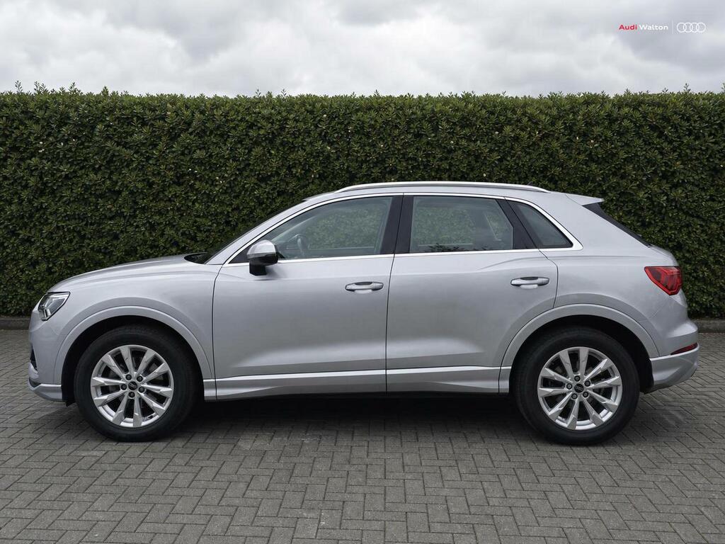 Audi Q3 Sport 35 Tfsi 150 Ps 6-Speed Silver #4